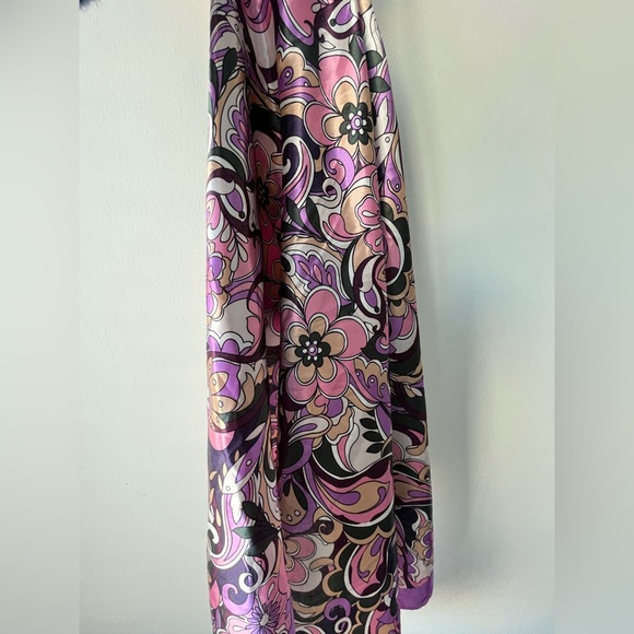 Floral silk scarf ! Never used - Picture 3 of 3